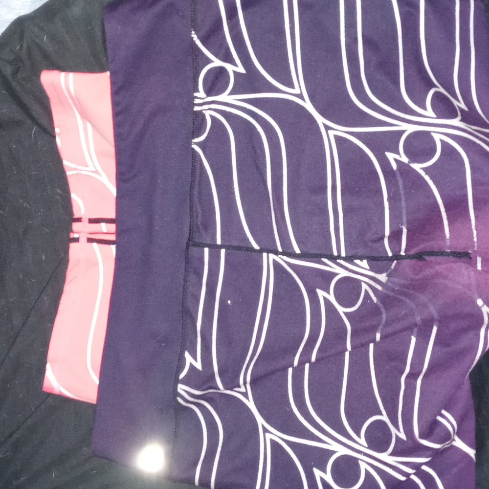 Fabletics Reflective Workout Capris - Picture 2 of 2